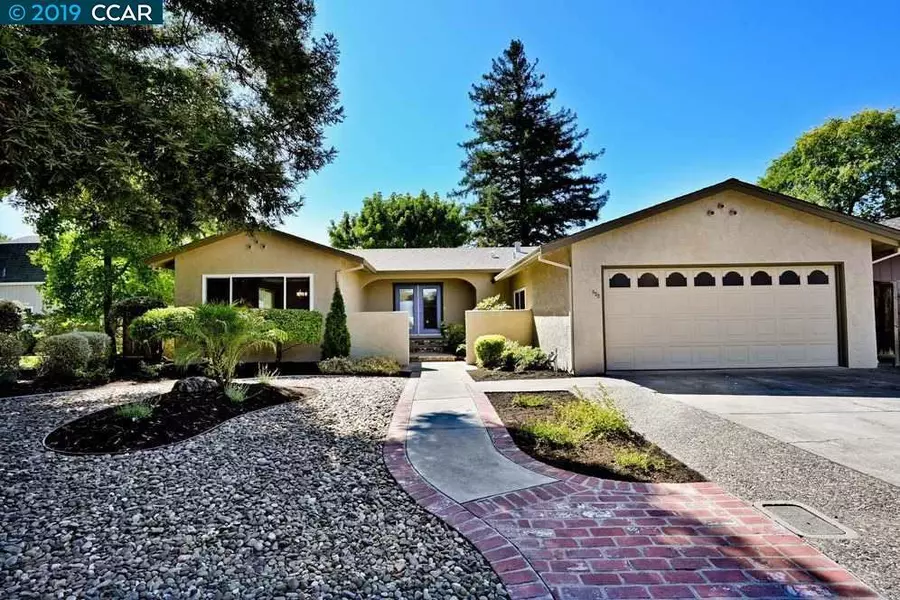 822 Weaver Ln, Concord, CA 94518