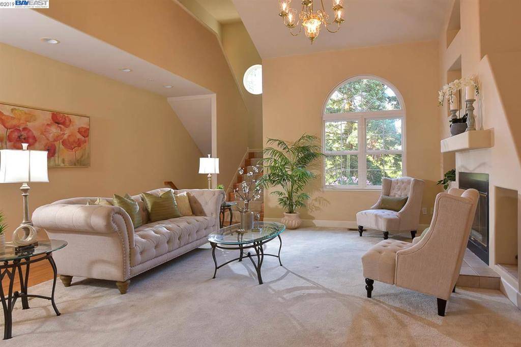 Pleasanton, CA 94566,936 Happy Valley Rd