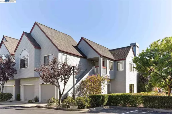 Alameda, CA 94501,2 Regulus Ct