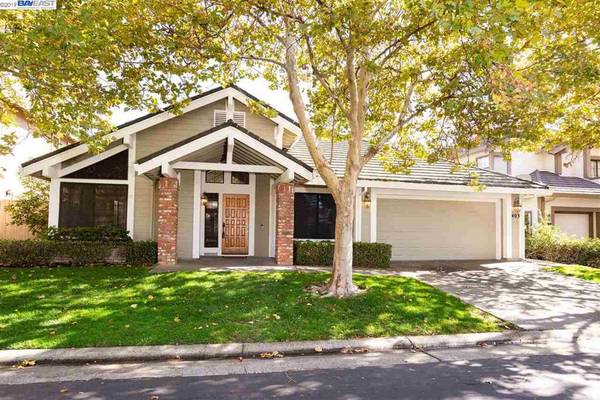 403 Halliford Ct, Roseville, CA 95661