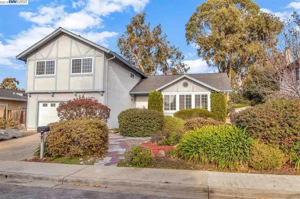 Hayward, CA 94542,2498 Carisbrook Ct