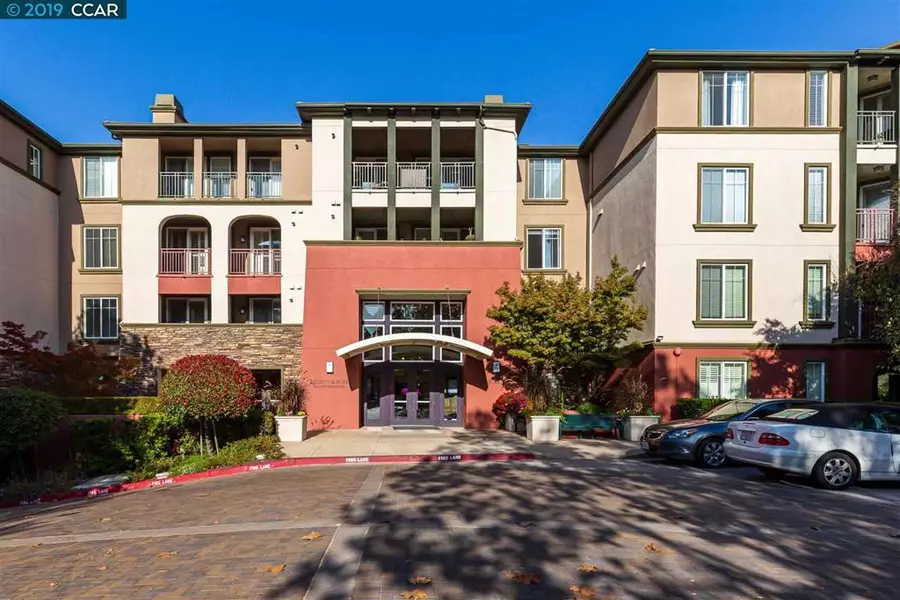 1800 Alma Ave #207, Walnut Creek, CA 94596