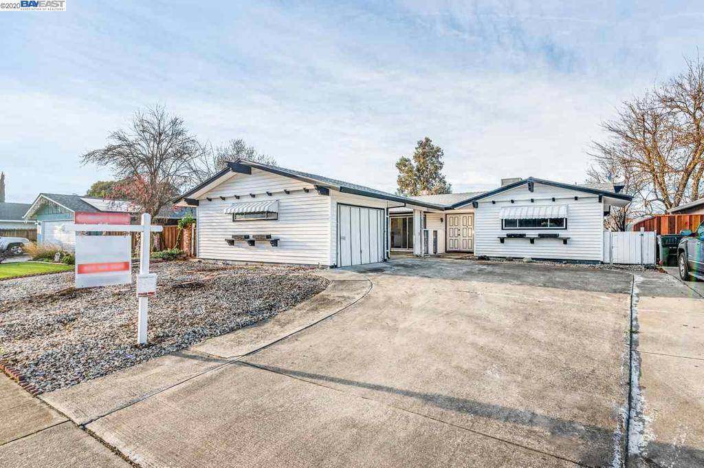 1758 Hollyhock St, Livermore, CA 94551