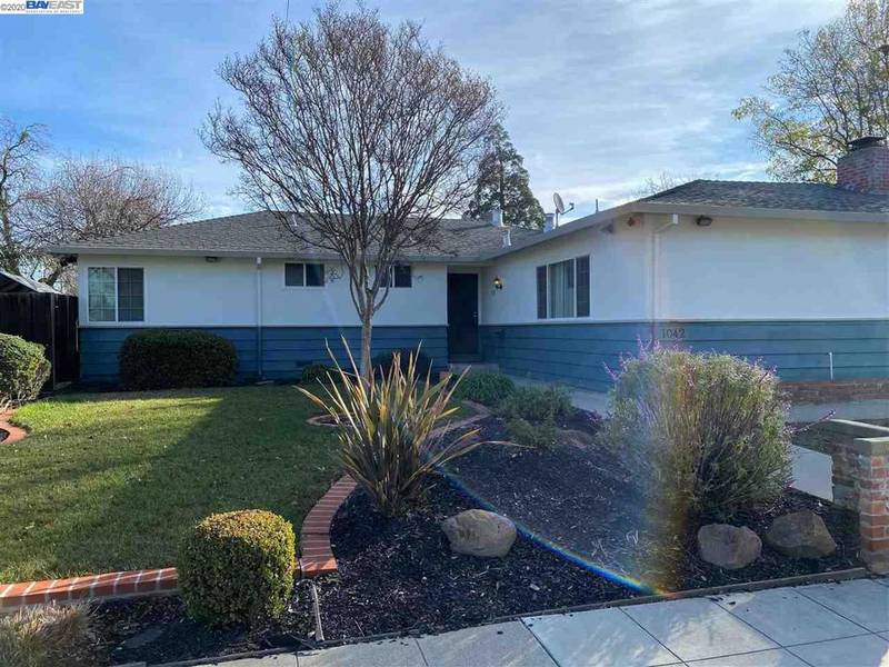 1042 Nielsen Ln, Livermore, CA 94550