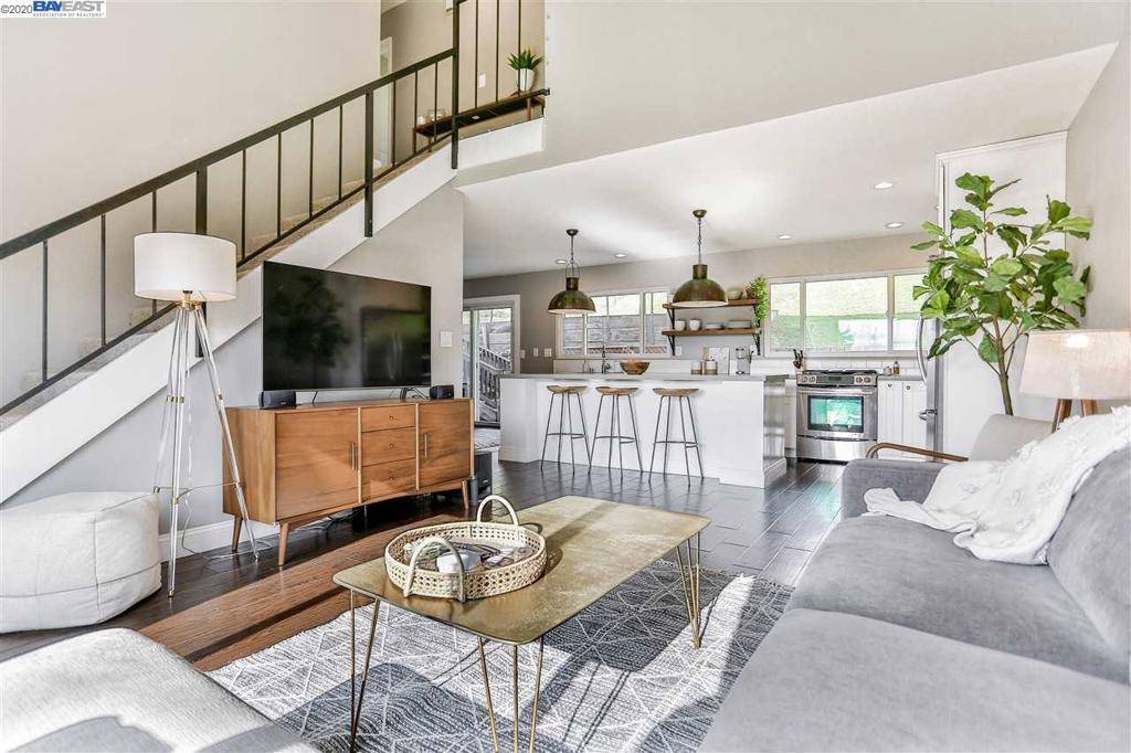 Martinez, CA 94553,6403 Diana St