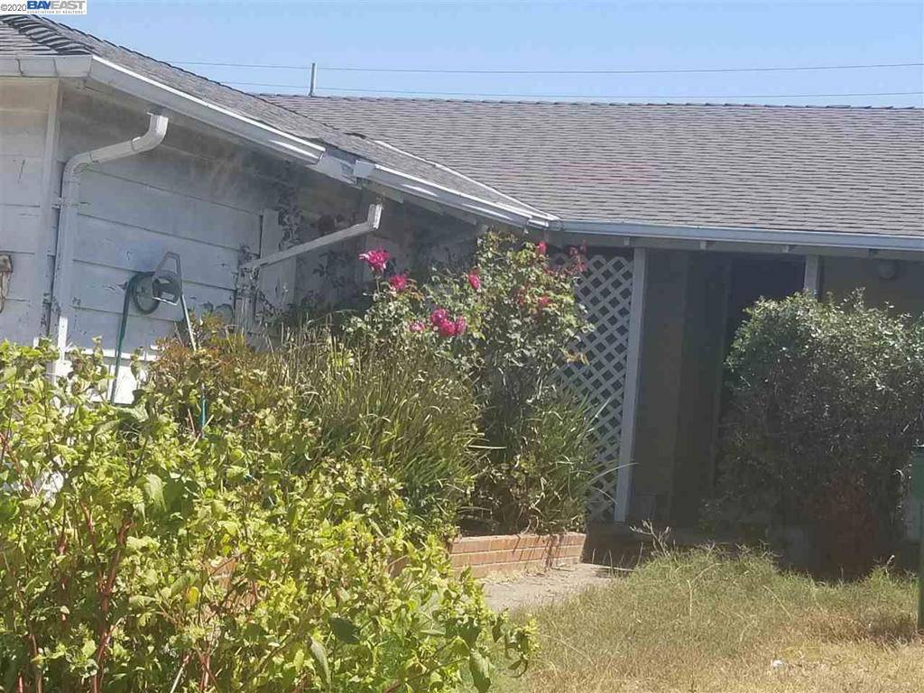 Hayward, CA 94545,1588 Southgate St