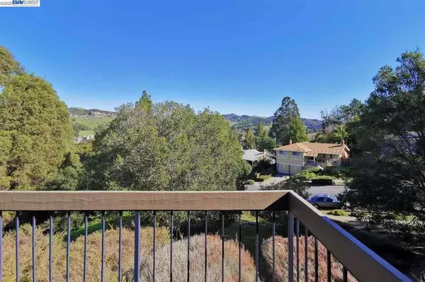 El Sobrante, CA 94803,5300 Ridgeview Cir #6