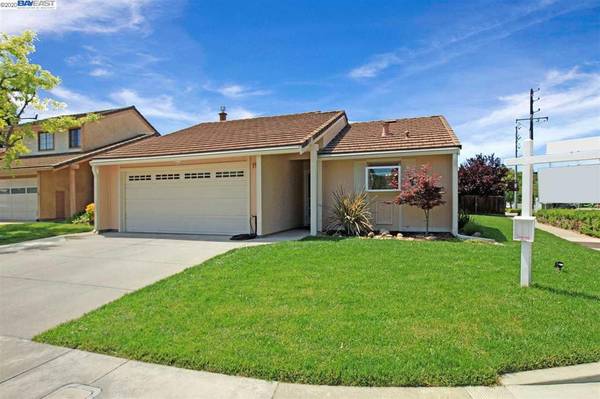 211 Tomas Way, Pleasanton, CA 94566