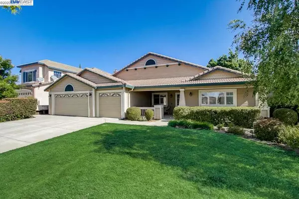 Antioch, CA 94531,5414 Geronimo Ct