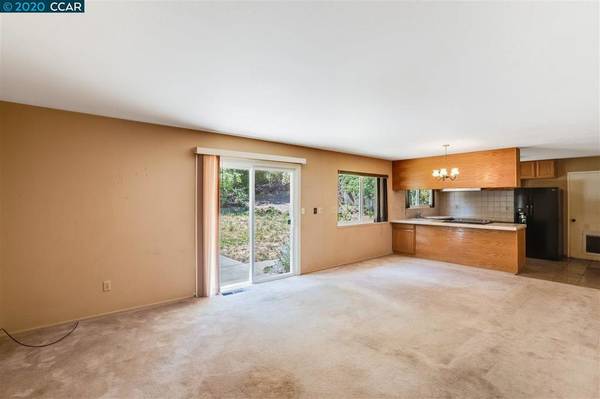 Moraga, CA 94556,1544 Saint Marys Rd