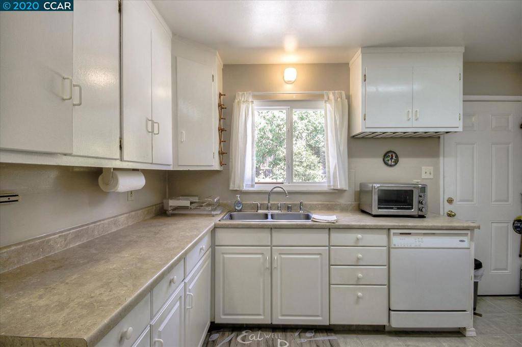 Walnut Creek, CA 94597,20 Rahn Ct