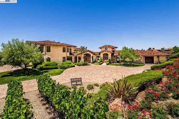 Walnut Creek, CA 94598,3739 Shadowbrook Ct