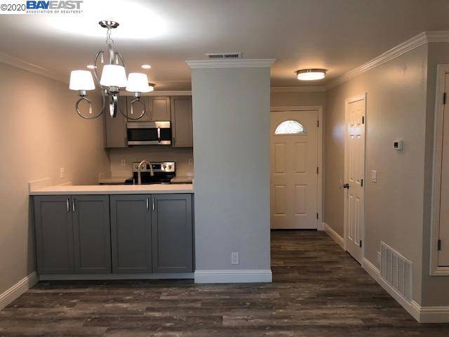 Martinez, CA 94533,3827 Pacheco Blvd. #22