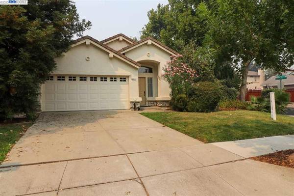 483 Apple Hill Dr, Brentwood, CA 94513