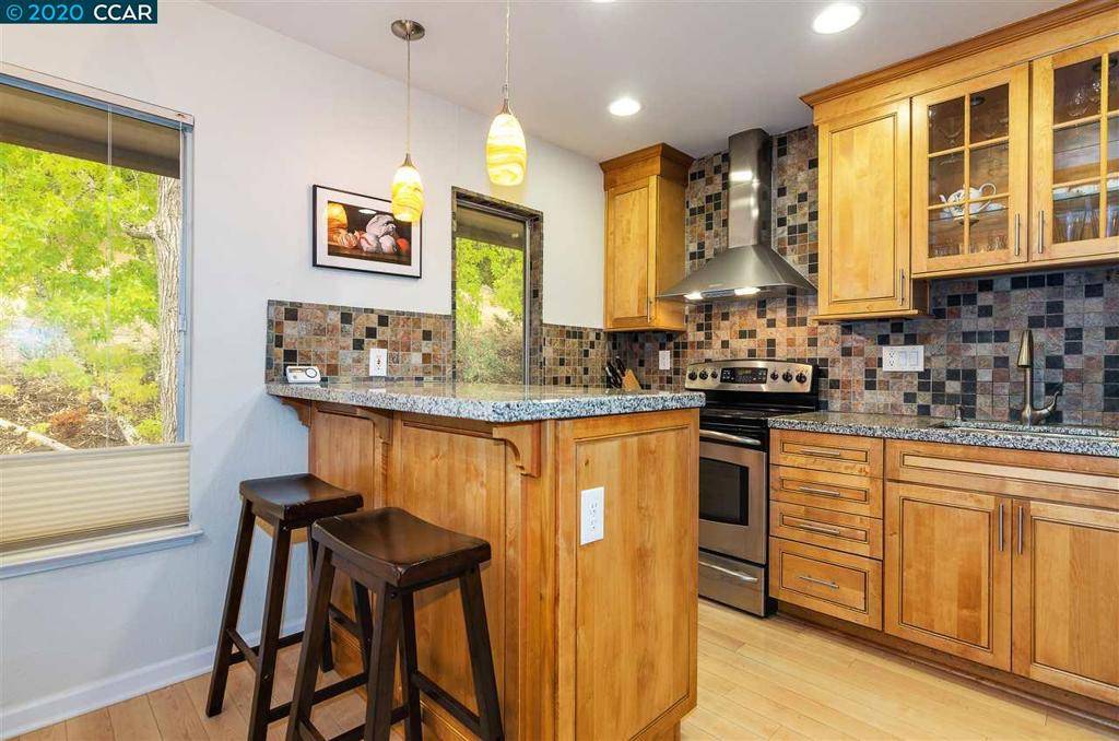 Walnut Creek, CA 94595,3473 Tice Creek Dr #1