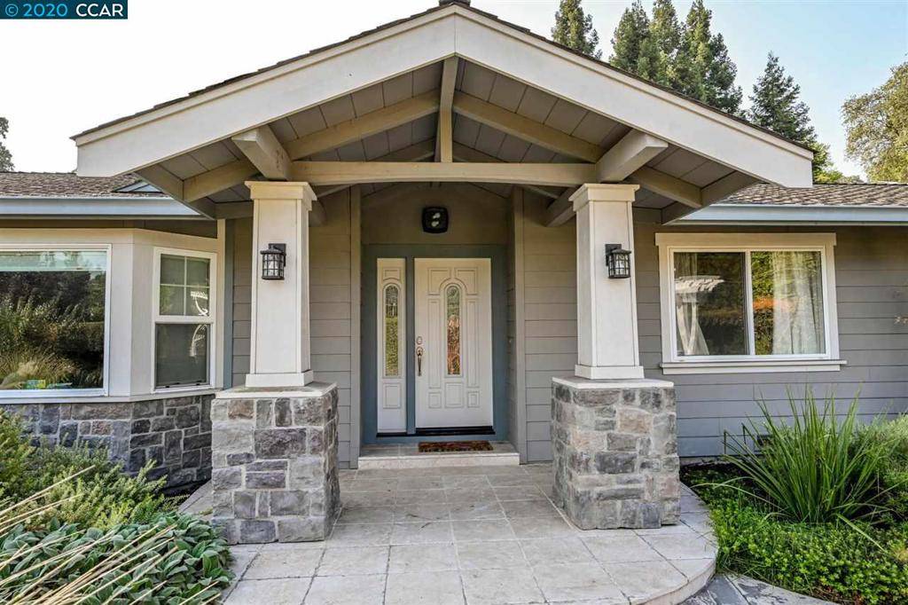 Alamo, CA 94507-2628,5 Navajo Court