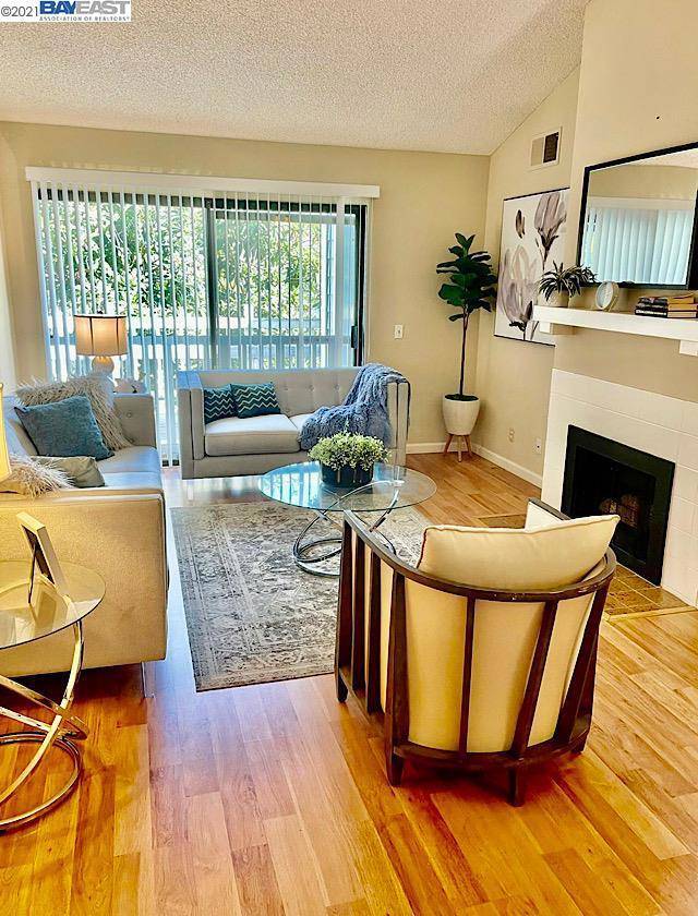 Fremont, CA 94536,37000 Meadowbrook Cmn #203