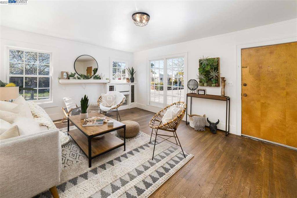 Berkeley, CA 94702,1400 Channing Way