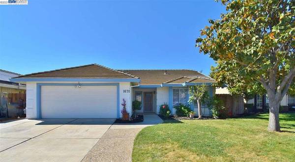 1670 Reyes Ln, Tracy, CA 95376