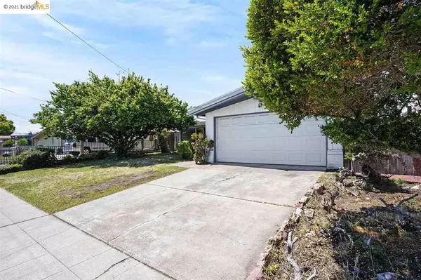 Hayward, CA 94545-4703,27453 Coronado Way