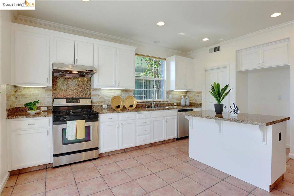 San Ramon, CA 94582,9824 Belladonna dr