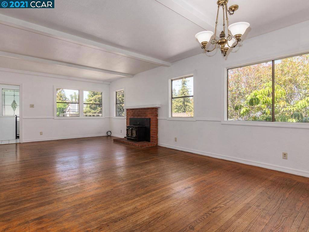 Martinez, CA 94553,2034 Arnold Dr
