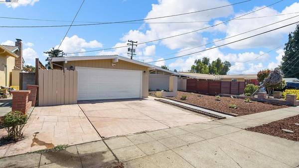 Hayward, CA 94545,26584 Chiplay Ave