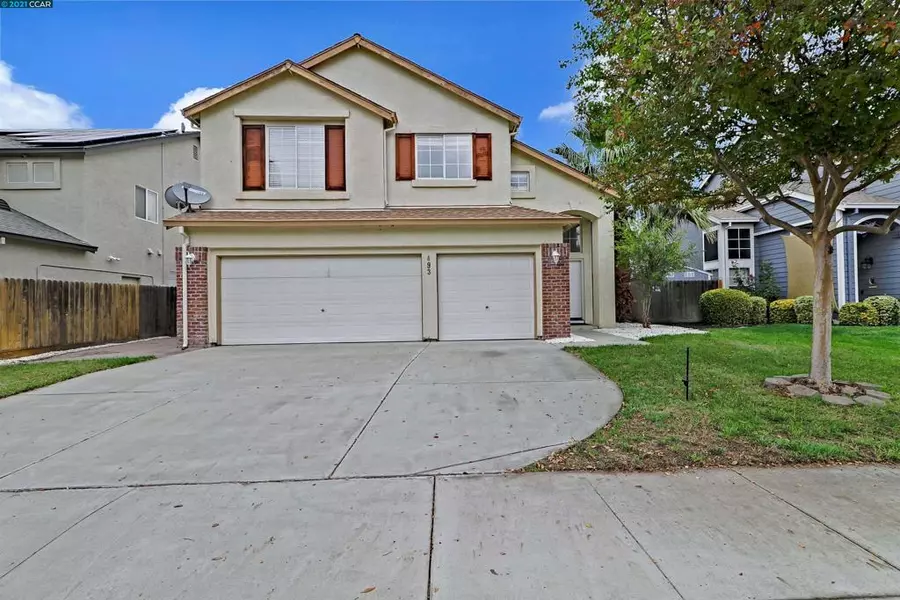 493 Montclair Ln, Tracy, CA 95376