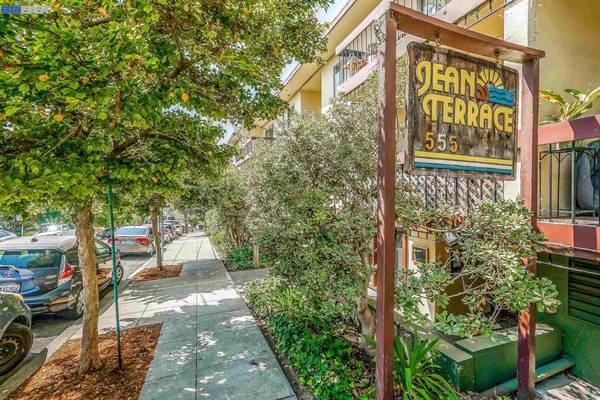 Oakland, CA 94610,555 Jean St #432