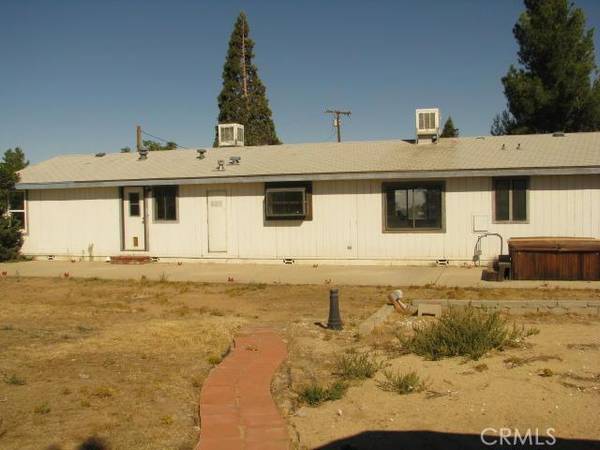 Phelan, CA 92371,8734 Nevada RD