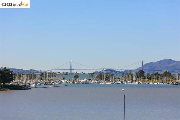 Emeryville, CA 94608,6363 Christie Ave #526