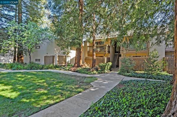 2734 Oak Rd #119, Walnut Creek, CA 94597