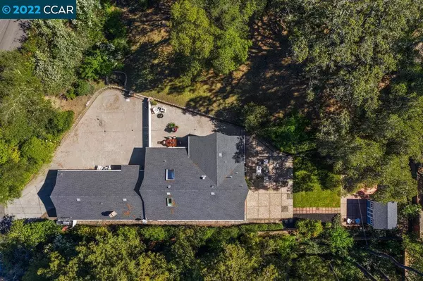 Orinda, CA 94563,1 Arbolado Ct