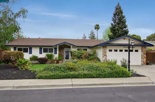 Lafayette, CA 94549,1 Beaumont Ct