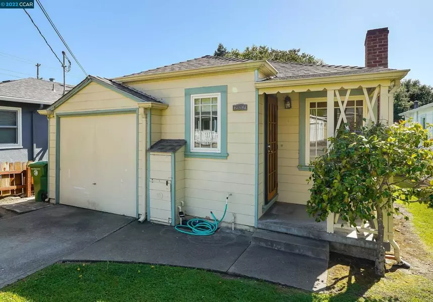 2557 Potomac St, Oakland, CA 94602