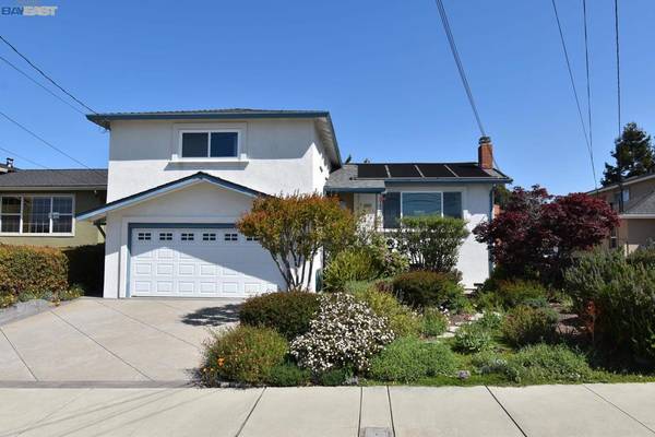 5036 Proctor Rd, Castro Valley, CA 94546