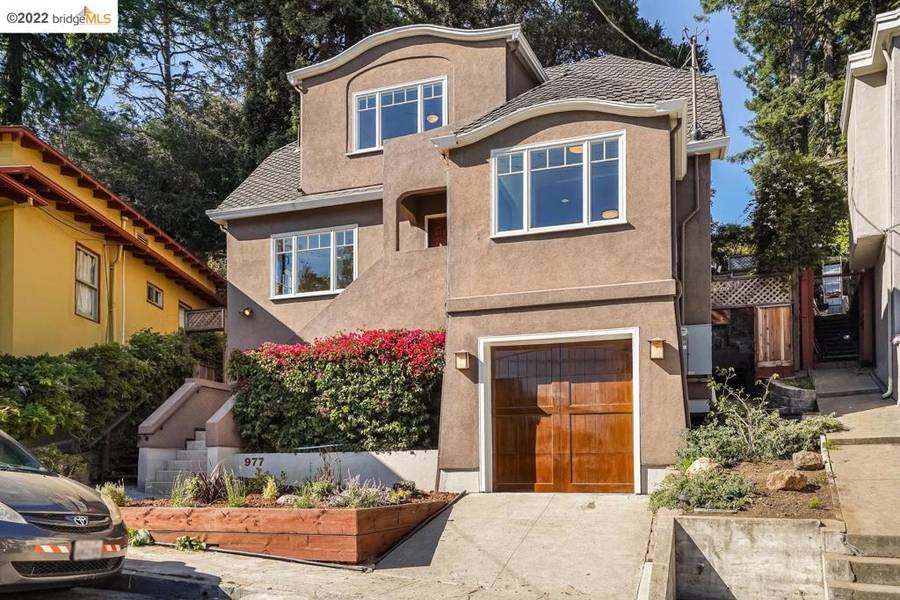 977 Regal Rd, Berkeley, CA 94708