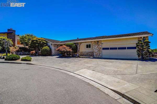 Castro Valley, CA 94546,16980 Brierly Ct