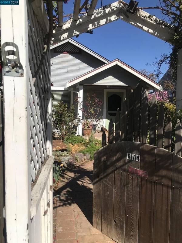 Crockett, CA 94525,674 Edwards St