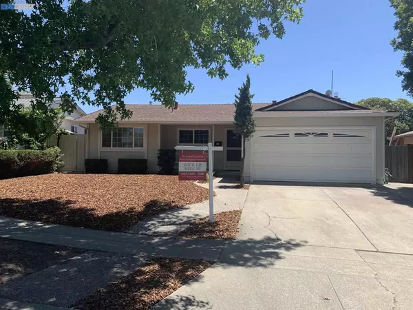 450 Taylor Dr, Milpitas, CA 95035