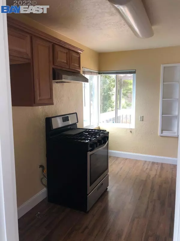 Vallejo, CA 94591,124 Laguna St