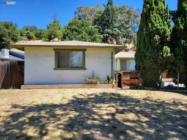 31144 Chicoine Ave, Hayward, CA 94544