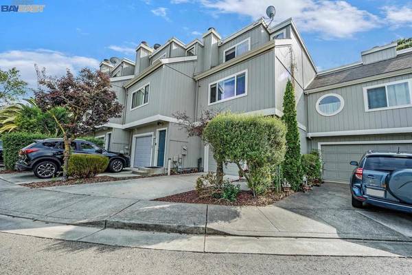 19 Acapulco Ct, Novato, CA 94949