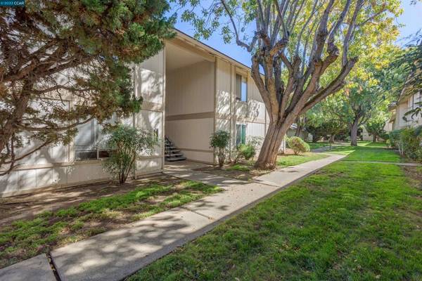 4260 Clayton Rd #72, Concord, CA 94521