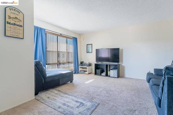 Emeryville, CA 94608,4 Captain Drive #E413