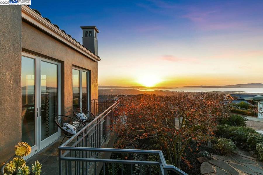 28 DRURY LANE, Berkeley, CA 94705