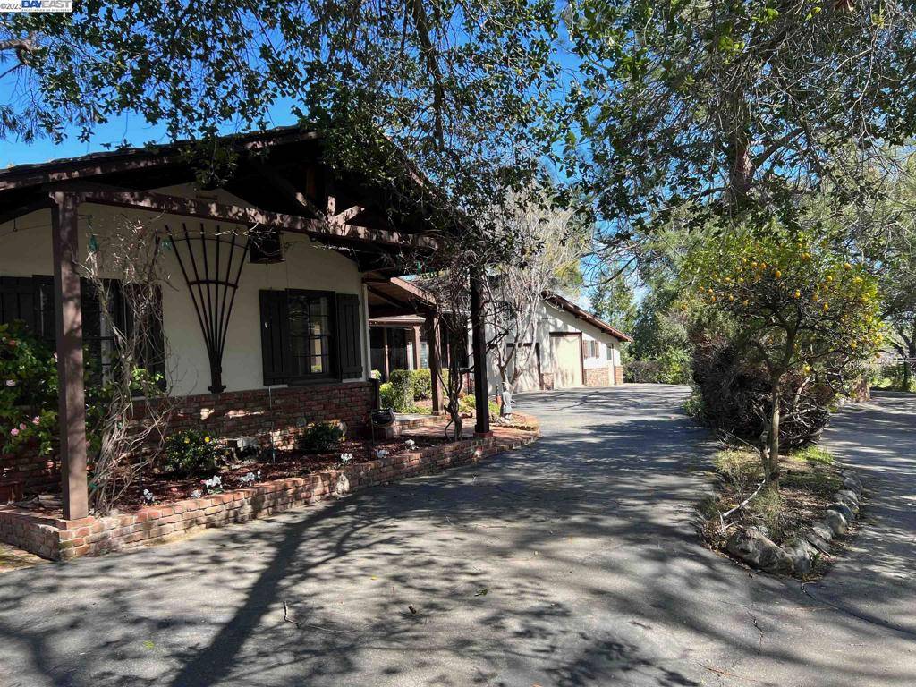 Pleasanton, CA 94566,1627 Safreno St