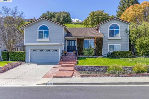 7980 Creekside Dr, Dublin, CA 94568