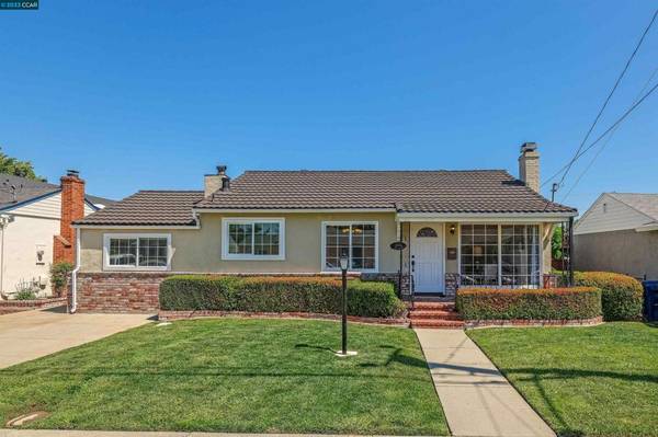 2338 Star Ave, Castro Valley, CA 94546