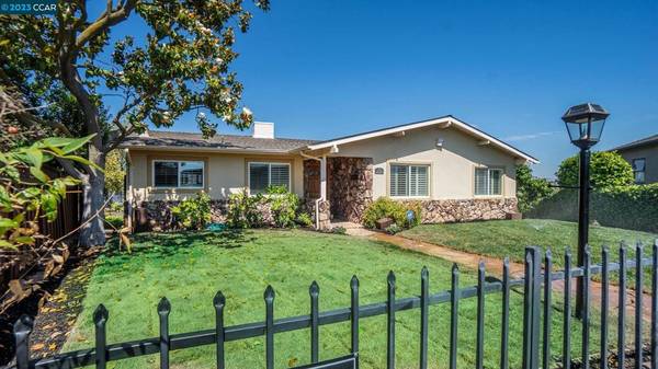 2131 Valente Ct, Martinez, CA 94553